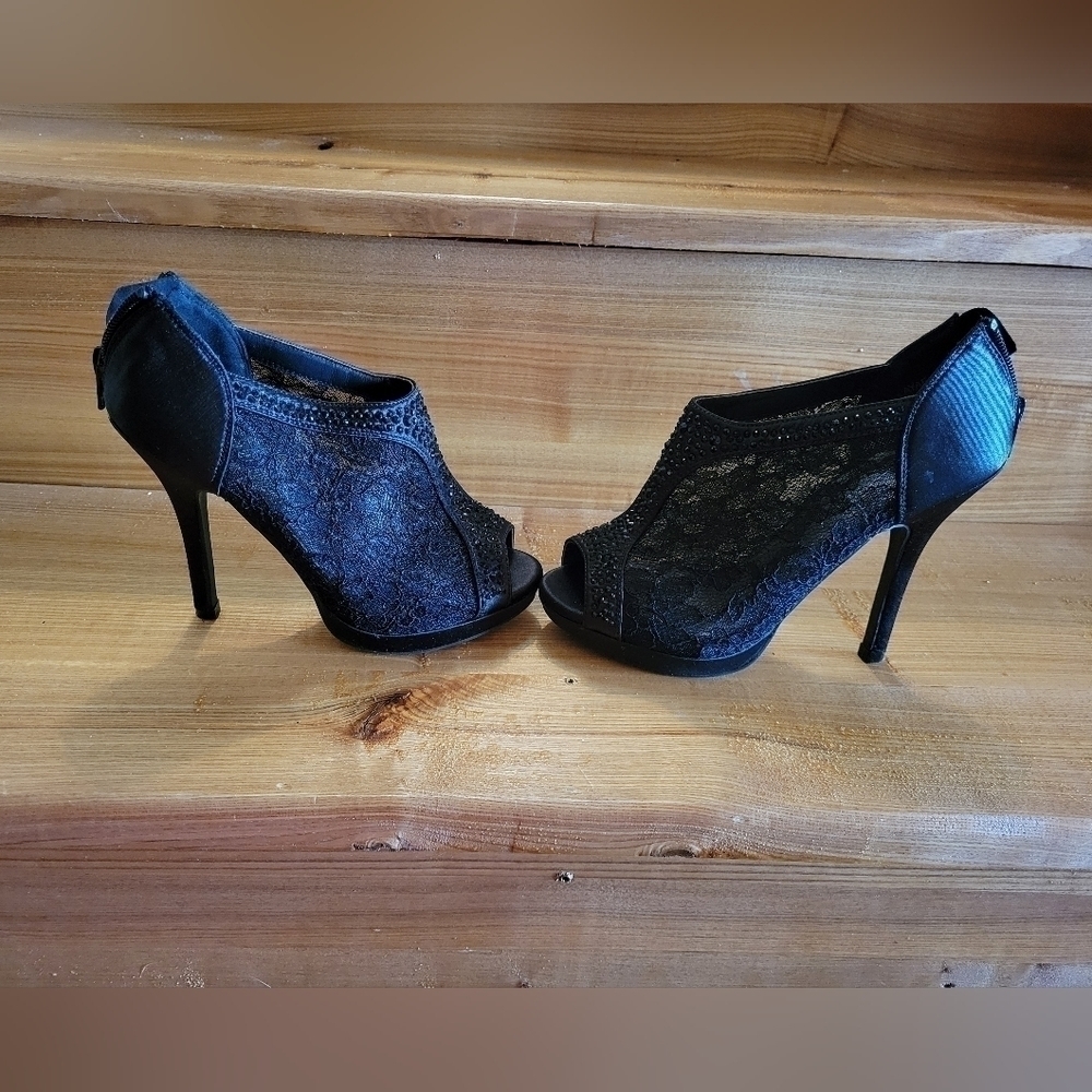 Michelangelo Ayael-9 lace & rhinestone zip up stiletto bootie black 6 - Picture 4 of 8